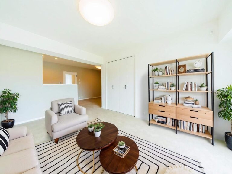 戸塚スカイハイツリビング写真