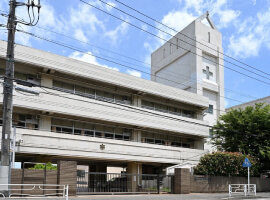 横浜市立浦島丘中学校