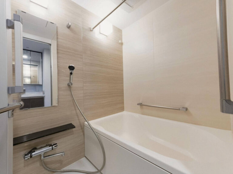 【バスルーム】