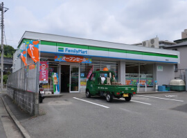 ファミリーマート舞岡町店