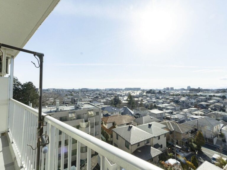 【バルコニー】