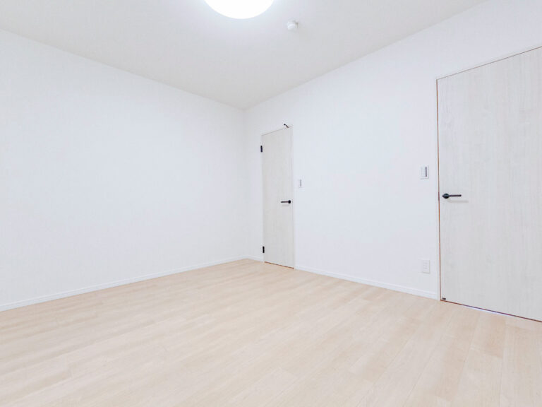 【洋室】約8.0帖