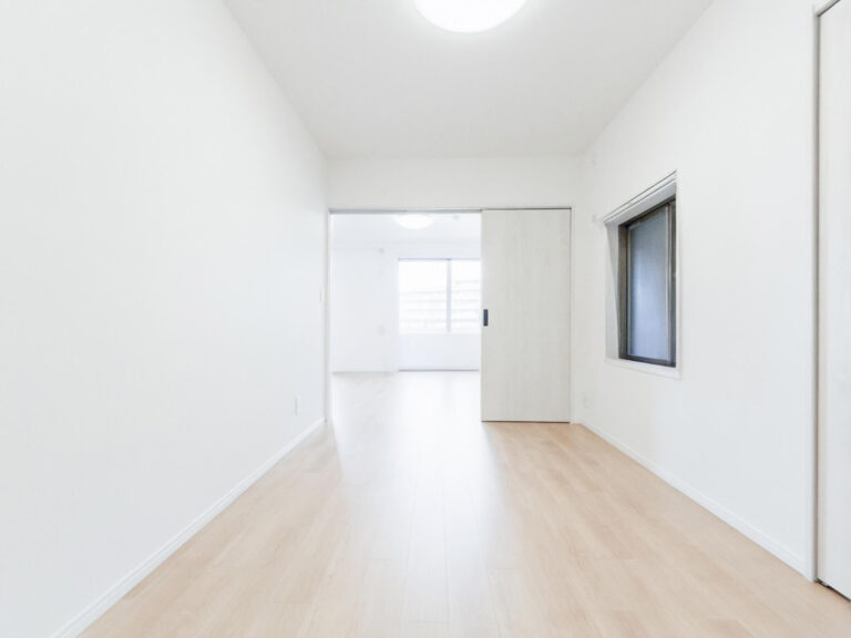 【洋室】約6.3帖