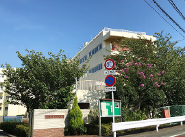 [小学校・中学校]横浜市立上山小学校まで800m（徒歩10分）